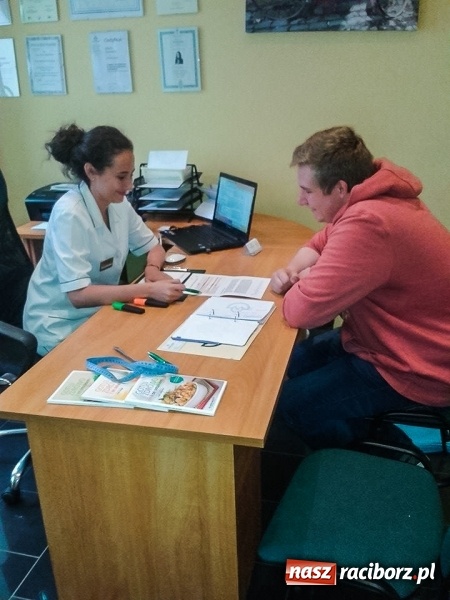 Zdjęcie w galerii na portalu naszraciborz.pl: Finaliści metamorfoz Naturhouse budzą się do życia – tracą kolejne  kilogramy, zyskują z kolei energię, zdrowie i figurę! wiadomości z regionu