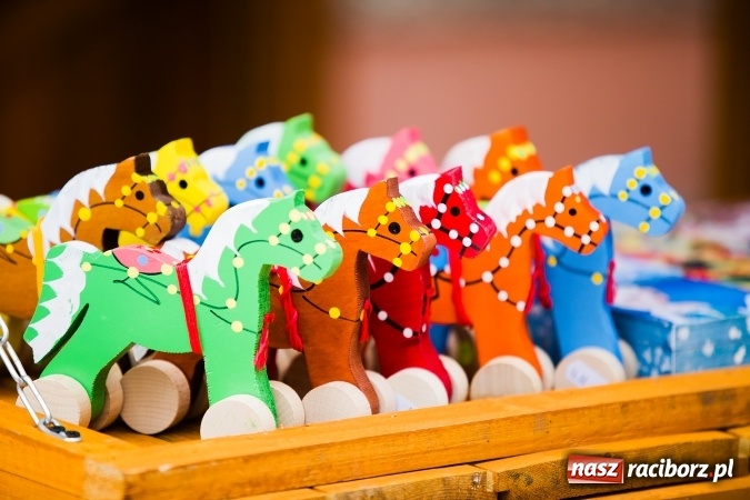 Zdjęcie w galerii na portalu naszraciborz.pl: Tegoroczny Jarmark św. Marcelego właśnie ruszył wiadomości z regionu