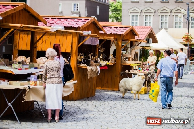 Zdjęcie w galerii na portalu naszraciborz.pl: Tegoroczny Jarmark św. Marcelego właśnie ruszył wiadomości z regionu