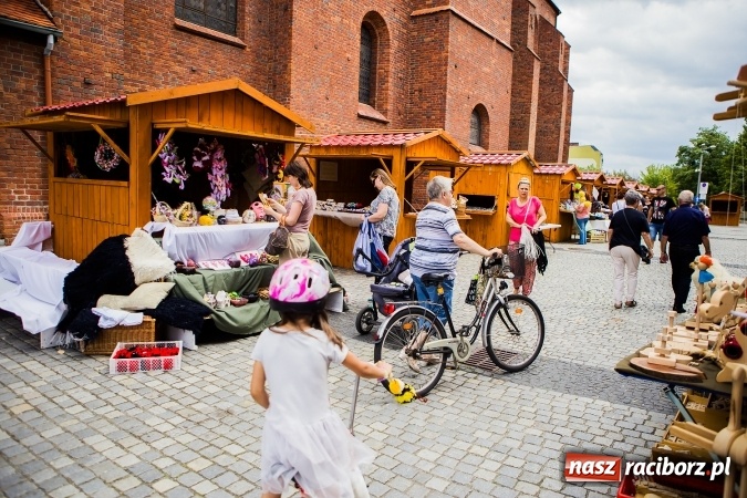 Zdjęcie w galerii na portalu naszraciborz.pl: Tegoroczny Jarmark św. Marcelego właśnie ruszył wiadomości z regionu