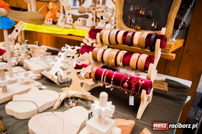 Zdjęcie w galerii na portalu naszraciborz.pl: Tegoroczny Jarmark św. Marcelego właśnie ruszył wiadomości z regionu