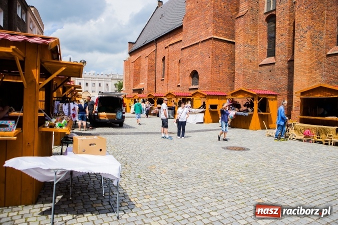 Zdjęcie w galerii na portalu naszraciborz.pl: Tegoroczny Jarmark św. Marcelego właśnie ruszył wiadomości z regionu