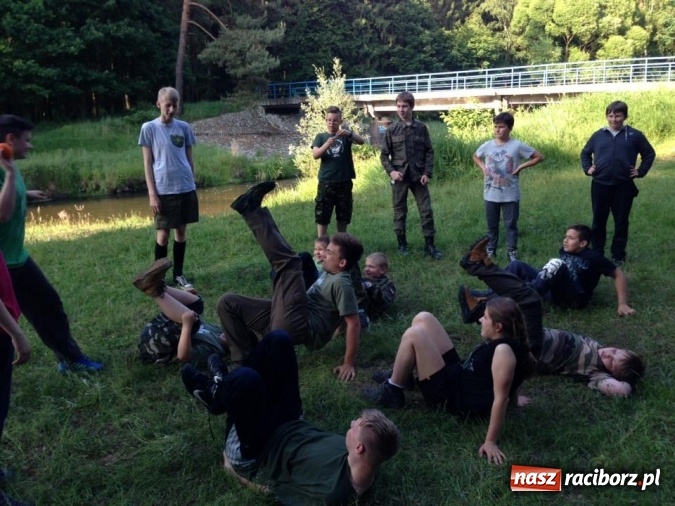 Zdjęcie w galerii na portalu naszraciborz.pl: Raciborscy harcerze biwakowali w lesie  wiadomości z regionu