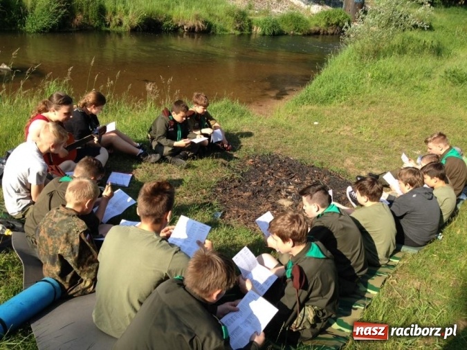 Zdjęcie w galerii na portalu naszraciborz.pl: Raciborscy harcerze biwakowali w lesie  wiadomości z regionu