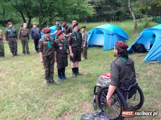 Zdjęcie w galerii na portalu naszraciborz.pl: Raciborscy harcerze biwakowali w lesie  wiadomości z regionu