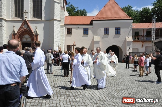 Zdjęcie w galerii na portalu naszraciborz.pl: Nie od nas się wszystko zaczęło - kaplica św. Tomasza Kantuaryjskiego na raciborskim zamku zn&oacute;w jaśnieje pełnym blaskiem wiadomości z regionu