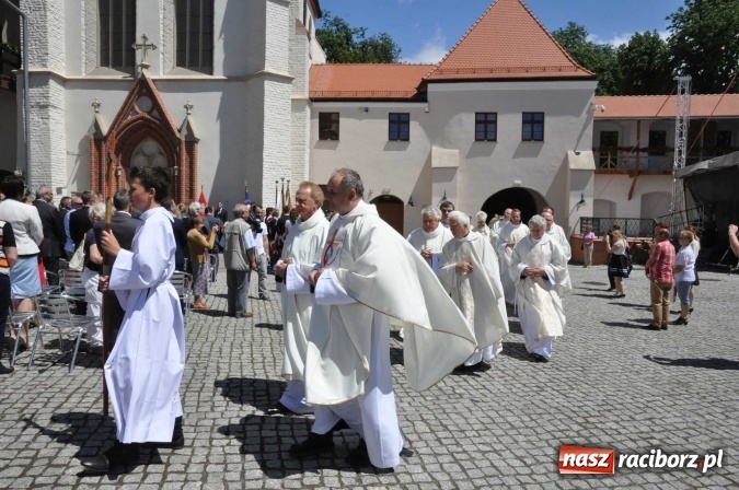 Zdjęcie w galerii na portalu naszraciborz.pl: Nie od nas się wszystko zaczęło - kaplica św. Tomasza Kantuaryjskiego na raciborskim zamku zn&oacute;w jaśnieje pełnym blaskiem wiadomości z regionu