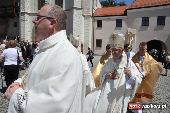 Zdjęcie w galerii na portalu naszraciborz.pl: Nie od nas się wszystko zaczęło - kaplica św. Tomasza Kantuaryjskiego na raciborskim zamku zn&oacute;w jaśnieje pełnym blaskiem wiadomości z regionu