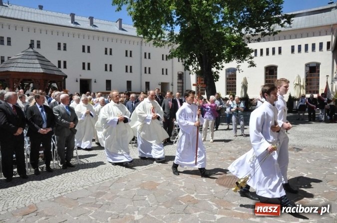 Zdjęcie w galerii na portalu naszraciborz.pl: Nie od nas się wszystko zaczęło - kaplica św. Tomasza Kantuaryjskiego na raciborskim zamku zn&oacute;w jaśnieje pełnym blaskiem wiadomości z regionu