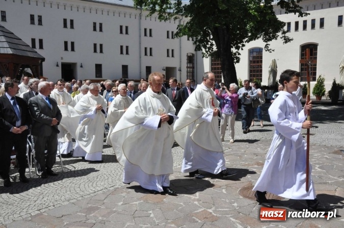 Zdjęcie w galerii na portalu naszraciborz.pl: Nie od nas się wszystko zaczęło - kaplica św. Tomasza Kantuaryjskiego na raciborskim zamku zn&oacute;w jaśnieje pełnym blaskiem wiadomości z regionu