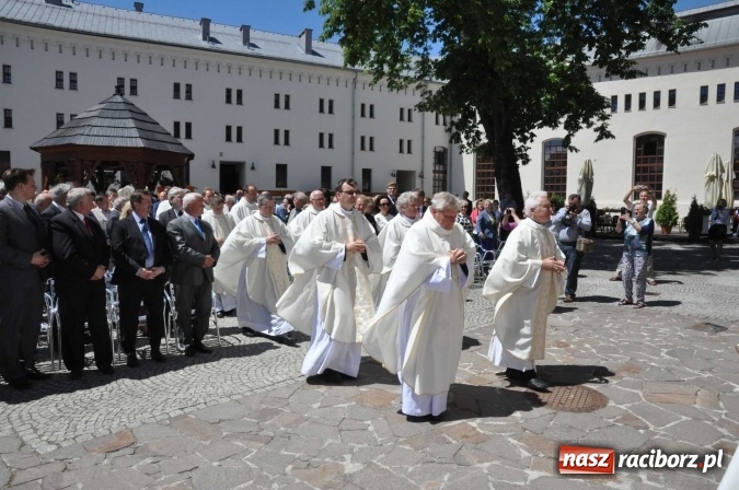 Zdjęcie w galerii na portalu naszraciborz.pl: Nie od nas się wszystko zaczęło - kaplica św. Tomasza Kantuaryjskiego na raciborskim zamku zn&oacute;w jaśnieje pełnym blaskiem wiadomości z regionu