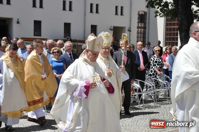 Zdjęcie w galerii na portalu naszraciborz.pl: Nie od nas się wszystko zaczęło - kaplica św. Tomasza Kantuaryjskiego na raciborskim zamku zn&oacute;w jaśnieje pełnym blaskiem wiadomości z regionu