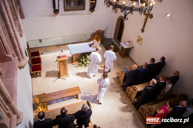 Zdjęcie w galerii na portalu naszraciborz.pl: Nie od nas się wszystko zaczęło - kaplica św. Tomasza Kantuaryjskiego na raciborskim zamku zn&oacute;w jaśnieje pełnym blaskiem wiadomości z regionu