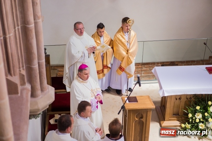 Zdjęcie w galerii na portalu naszraciborz.pl: Nie od nas się wszystko zaczęło - kaplica św. Tomasza Kantuaryjskiego na raciborskim zamku zn&oacute;w jaśnieje pełnym blaskiem wiadomości z regionu