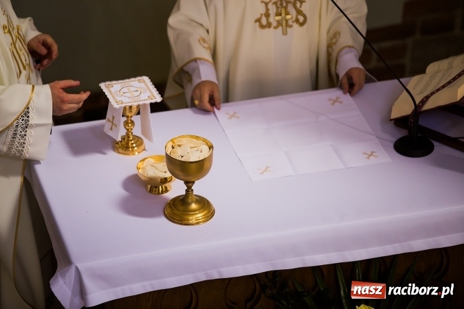 Zdjęcie w galerii na portalu naszraciborz.pl: Nie od nas się wszystko zaczęło - kaplica św. Tomasza Kantuaryjskiego na raciborskim zamku zn&oacute;w jaśnieje pełnym blaskiem wiadomości z regionu