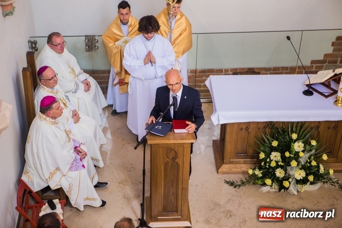 Zdjęcie w galerii na portalu naszraciborz.pl: Nie od nas się wszystko zaczęło - kaplica św. Tomasza Kantuaryjskiego na raciborskim zamku zn&oacute;w jaśnieje pełnym blaskiem wiadomości z regionu