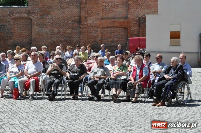 Zdjęcie w galerii na portalu naszraciborz.pl: Nie od nas się wszystko zaczęło - kaplica św. Tomasza Kantuaryjskiego na raciborskim zamku zn&oacute;w jaśnieje pełnym blaskiem wiadomości z regionu