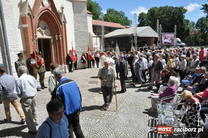 Zdjęcie w galerii na portalu naszraciborz.pl: Nie od nas się wszystko zaczęło - kaplica św. Tomasza Kantuaryjskiego na raciborskim zamku zn&oacute;w jaśnieje pełnym blaskiem wiadomości z regionu