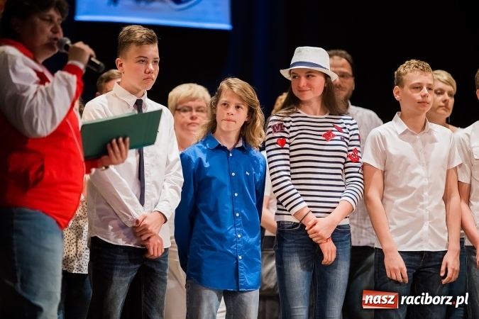 Zdjęcie w galerii na portalu naszraciborz.pl: Najlepsi uczniowie SP 15 nagrodzeni wiadomości z regionu