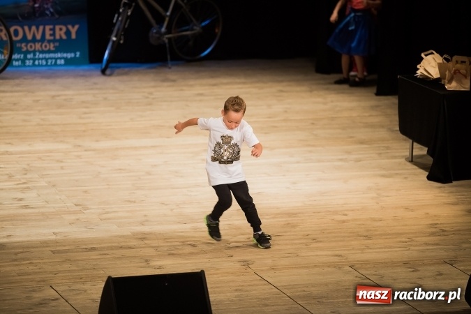 Zdjęcie w galerii na portalu naszraciborz.pl: Najlepsi uczniowie SP 15 nagrodzeni wiadomości z regionu