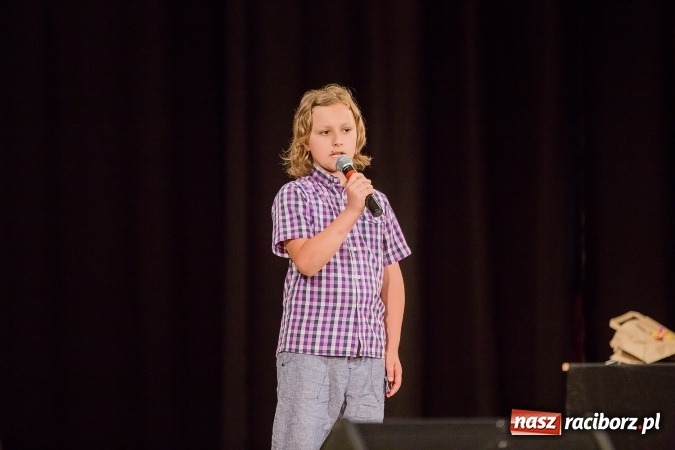 Zdjęcie w galerii na portalu naszraciborz.pl: Najlepsi uczniowie SP 15 nagrodzeni wiadomości z regionu