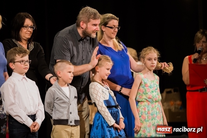 Zdjęcie w galerii na portalu naszraciborz.pl: Najlepsi uczniowie SP 15 nagrodzeni wiadomości z regionu