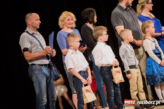 Zdjęcie w galerii na portalu naszraciborz.pl: Najlepsi uczniowie SP 15 nagrodzeni wiadomości z regionu