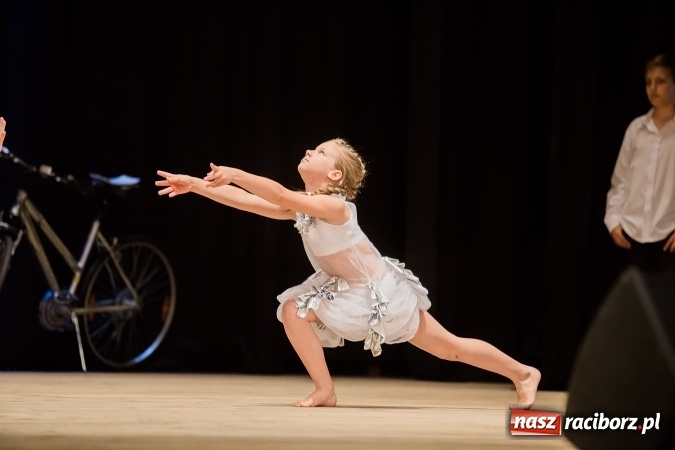 Zdjęcie w galerii na portalu naszraciborz.pl: Najlepsi uczniowie SP 15 nagrodzeni wiadomości z regionu