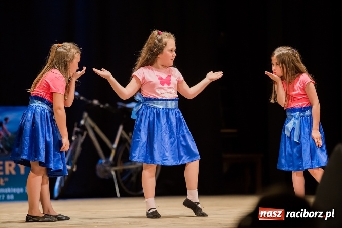 Zdjęcie w galerii na portalu naszraciborz.pl: Najlepsi uczniowie SP 15 nagrodzeni wiadomości z regionu