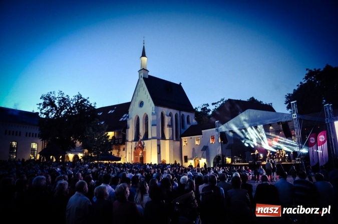Zdjęcie w galerii na portalu naszraciborz.pl: Elita zajęła najlepsze miejsca a potem wyszła! Gorzkie słowa raciborzanki o naszych włodarzach wiadomości z regionu