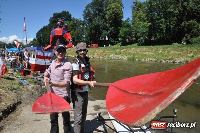 Zdjęcie w galerii na portalu naszraciborz.pl: PŁYWADŁO 2016 - 1050 lat chrztu uczcić chcemy, z weselem Odrą i Rudą płyniemy FOTO I WIDEO wiadomości z regionu