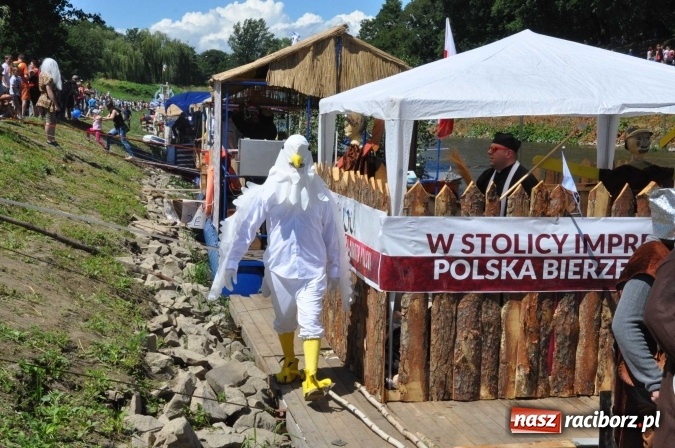 Zdjęcie w galerii na portalu naszraciborz.pl: PŁYWADŁO 2016 - 1050 lat chrztu uczcić chcemy, z weselem Odrą i Rudą płyniemy FOTO I WIDEO wiadomości z regionu