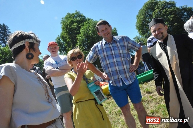 Zdjęcie w galerii na portalu naszraciborz.pl: PŁYWADŁO 2016 - 1050 lat chrztu uczcić chcemy, z weselem Odrą i Rudą płyniemy FOTO I WIDEO wiadomości z regionu