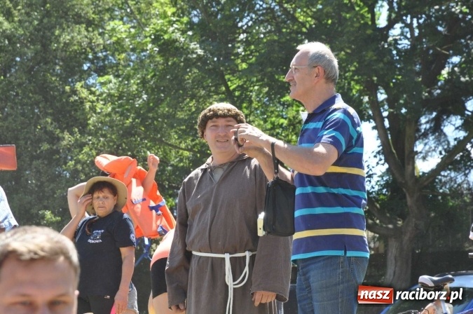 Zdjęcie w galerii na portalu naszraciborz.pl: PŁYWADŁO 2016 - 1050 lat chrztu uczcić chcemy, z weselem Odrą i Rudą płyniemy FOTO I WIDEO wiadomości z regionu