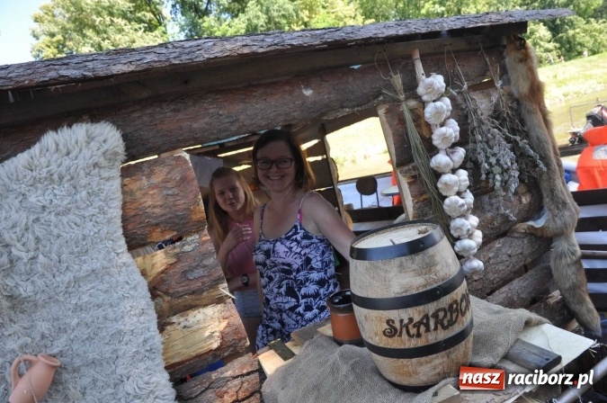Zdjęcie w galerii na portalu naszraciborz.pl: PŁYWADŁO 2016 - 1050 lat chrztu uczcić chcemy, z weselem Odrą i Rudą płyniemy FOTO I WIDEO wiadomości z regionu