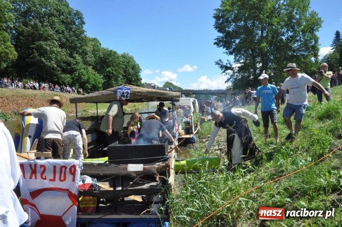 Zdjęcie w galerii na portalu naszraciborz.pl: PŁYWADŁO 2016 - 1050 lat chrztu uczcić chcemy, z weselem Odrą i Rudą płyniemy FOTO I WIDEO wiadomości z regionu