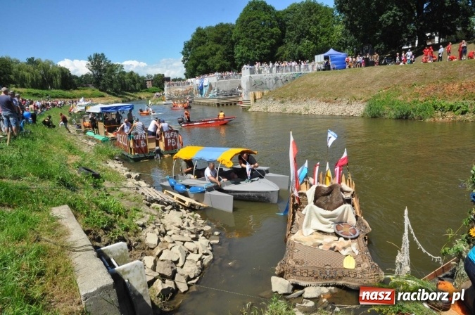 Zdjęcie w galerii na portalu naszraciborz.pl: PŁYWADŁO 2016 - 1050 lat chrztu uczcić chcemy, z weselem Odrą i Rudą płyniemy FOTO I WIDEO wiadomości z regionu