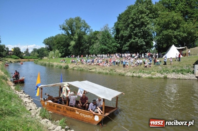 Zdjęcie w galerii na portalu naszraciborz.pl: PŁYWADŁO 2016 - 1050 lat chrztu uczcić chcemy, z weselem Odrą i Rudą płyniemy FOTO I WIDEO wiadomości z regionu