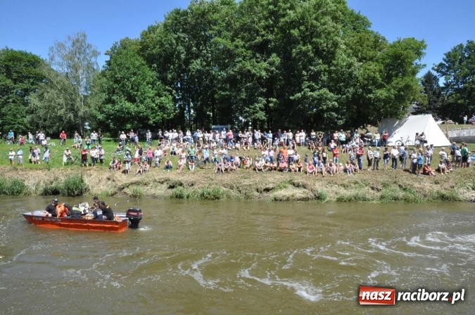 Zdjęcie w galerii na portalu naszraciborz.pl: PŁYWADŁO 2016 - 1050 lat chrztu uczcić chcemy, z weselem Odrą i Rudą płyniemy FOTO I WIDEO wiadomości z regionu