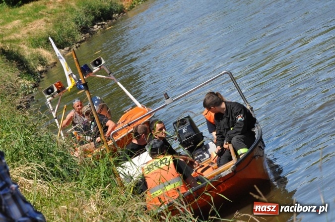 Zdjęcie w galerii na portalu naszraciborz.pl: PŁYWADŁO 2016 - 1050 lat chrztu uczcić chcemy, z weselem Odrą i Rudą płyniemy FOTO I WIDEO wiadomości z regionu