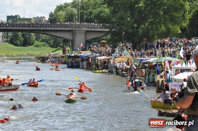 Zdjęcie w galerii na portalu naszraciborz.pl: PŁYWADŁO 2016 - 1050 lat chrztu uczcić chcemy, z weselem Odrą i Rudą płyniemy FOTO I WIDEO wiadomości z regionu