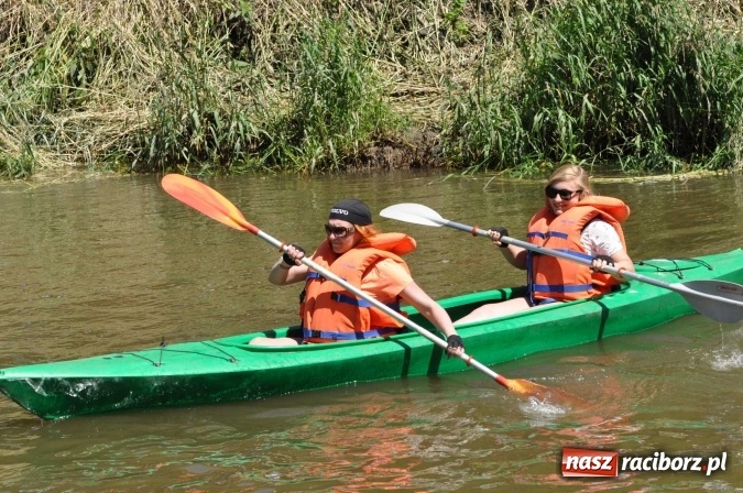 Zdjęcie w galerii na portalu naszraciborz.pl: PŁYWADŁO 2016 - 1050 lat chrztu uczcić chcemy, z weselem Odrą i Rudą płyniemy FOTO I WIDEO wiadomości z regionu