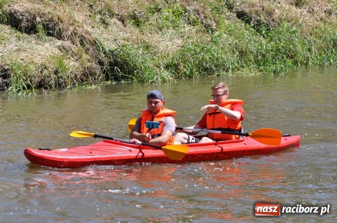 Zdjęcie w galerii na portalu naszraciborz.pl: PŁYWADŁO 2016 - 1050 lat chrztu uczcić chcemy, z weselem Odrą i Rudą płyniemy FOTO I WIDEO wiadomości z regionu