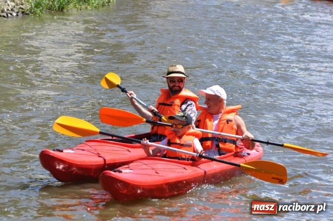 Zdjęcie w galerii na portalu naszraciborz.pl: PŁYWADŁO 2016 - 1050 lat chrztu uczcić chcemy, z weselem Odrą i Rudą płyniemy FOTO I WIDEO wiadomości z regionu