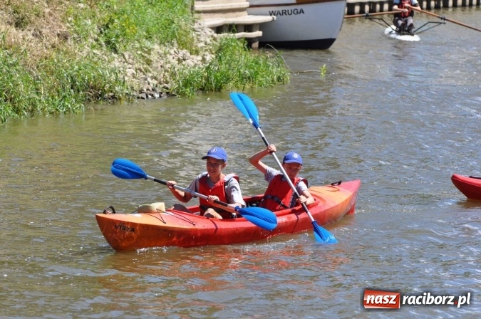 Zdjęcie w galerii na portalu naszraciborz.pl: PŁYWADŁO 2016 - 1050 lat chrztu uczcić chcemy, z weselem Odrą i Rudą płyniemy FOTO I WIDEO wiadomości z regionu