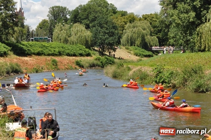 Zdjęcie w galerii na portalu naszraciborz.pl: PŁYWADŁO 2016 - 1050 lat chrztu uczcić chcemy, z weselem Odrą i Rudą płyniemy FOTO I WIDEO wiadomości z regionu