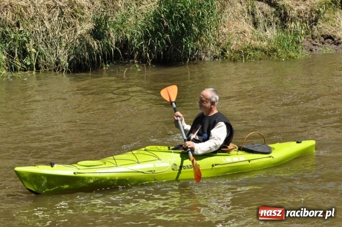 Zdjęcie w galerii na portalu naszraciborz.pl: PŁYWADŁO 2016 - 1050 lat chrztu uczcić chcemy, z weselem Odrą i Rudą płyniemy FOTO I WIDEO wiadomości z regionu
