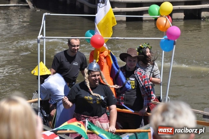 Zdjęcie w galerii na portalu naszraciborz.pl: PŁYWADŁO 2016 - 1050 lat chrztu uczcić chcemy, z weselem Odrą i Rudą płyniemy FOTO I WIDEO wiadomości z regionu