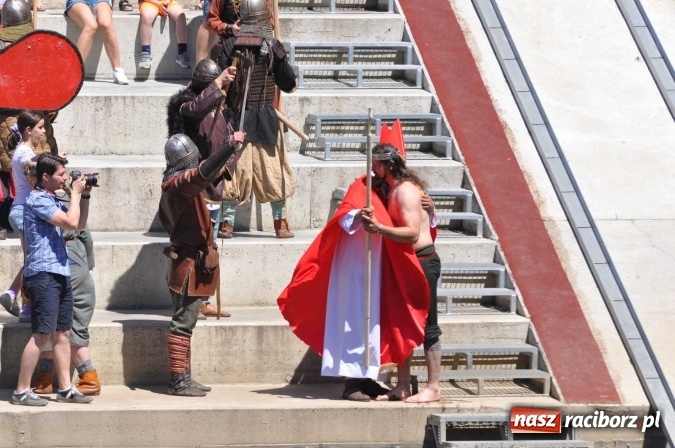 Zdjęcie w galerii na portalu naszraciborz.pl: PŁYWADŁO 2016 - 1050 lat chrztu uczcić chcemy, z weselem Odrą i Rudą płyniemy FOTO I WIDEO wiadomości z regionu