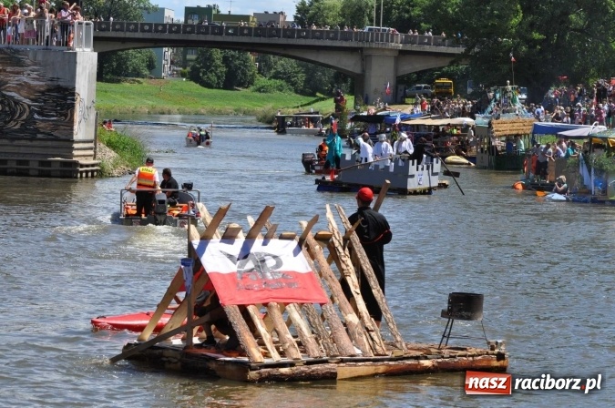 Zdjęcie w galerii na portalu naszraciborz.pl: PŁYWADŁO 2016 - 1050 lat chrztu uczcić chcemy, z weselem Odrą i Rudą płyniemy FOTO I WIDEO wiadomości z regionu